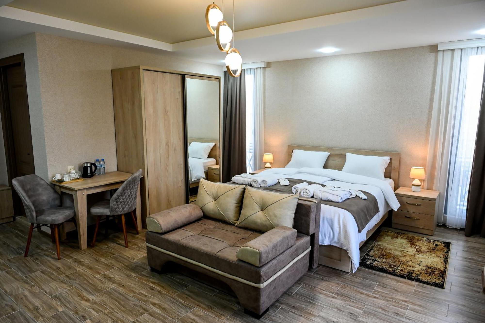 Hotel K124 Kutaisi Exteriör bild