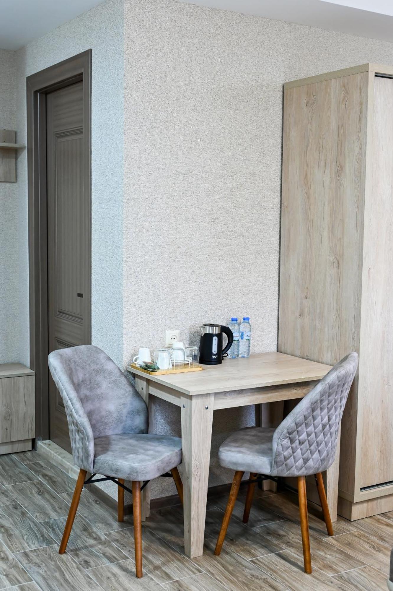 Hotel K124 Kutaisi Exteriör bild